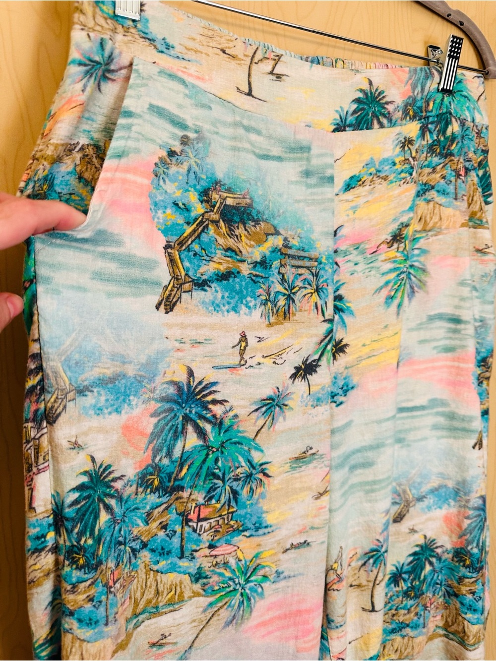C&C California Tropical Print Ankle Pants in Teal, Pink, Aqua - Picture 3 of 10